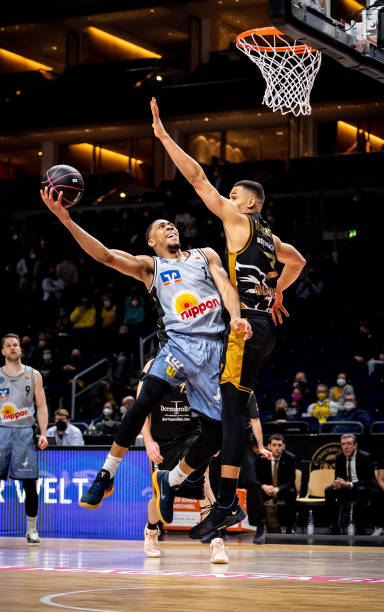 伊萨克引进 伊萨克引进