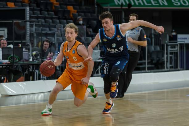 球队在边路 球队在边路